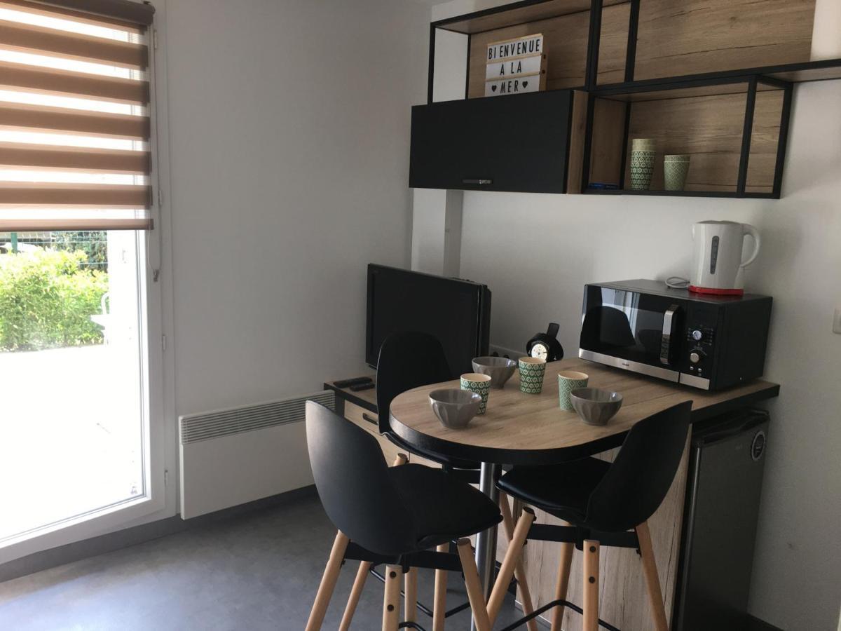 Studio Front De Mer Avec Terrasse Et Acces Direct Plage A Merville-Franceville - Fr-1-487-329 Экстерьер фото